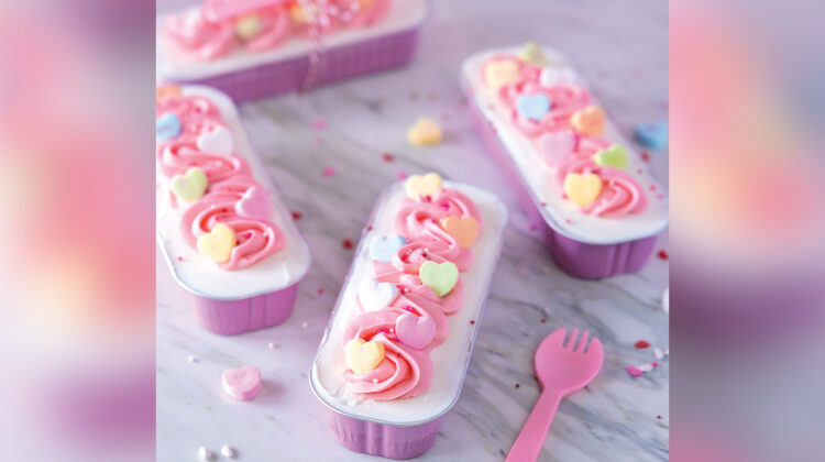 Miniature  Valentine  Cakes